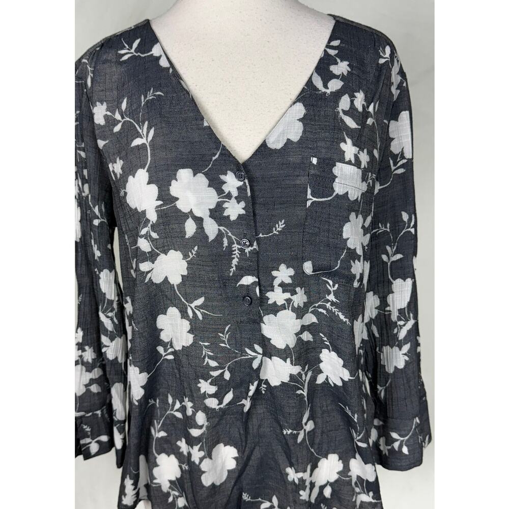 Fred David Large Womens Blouse Gray White Floral V Neck 3/4 Sleeve - Picture 7 of 9